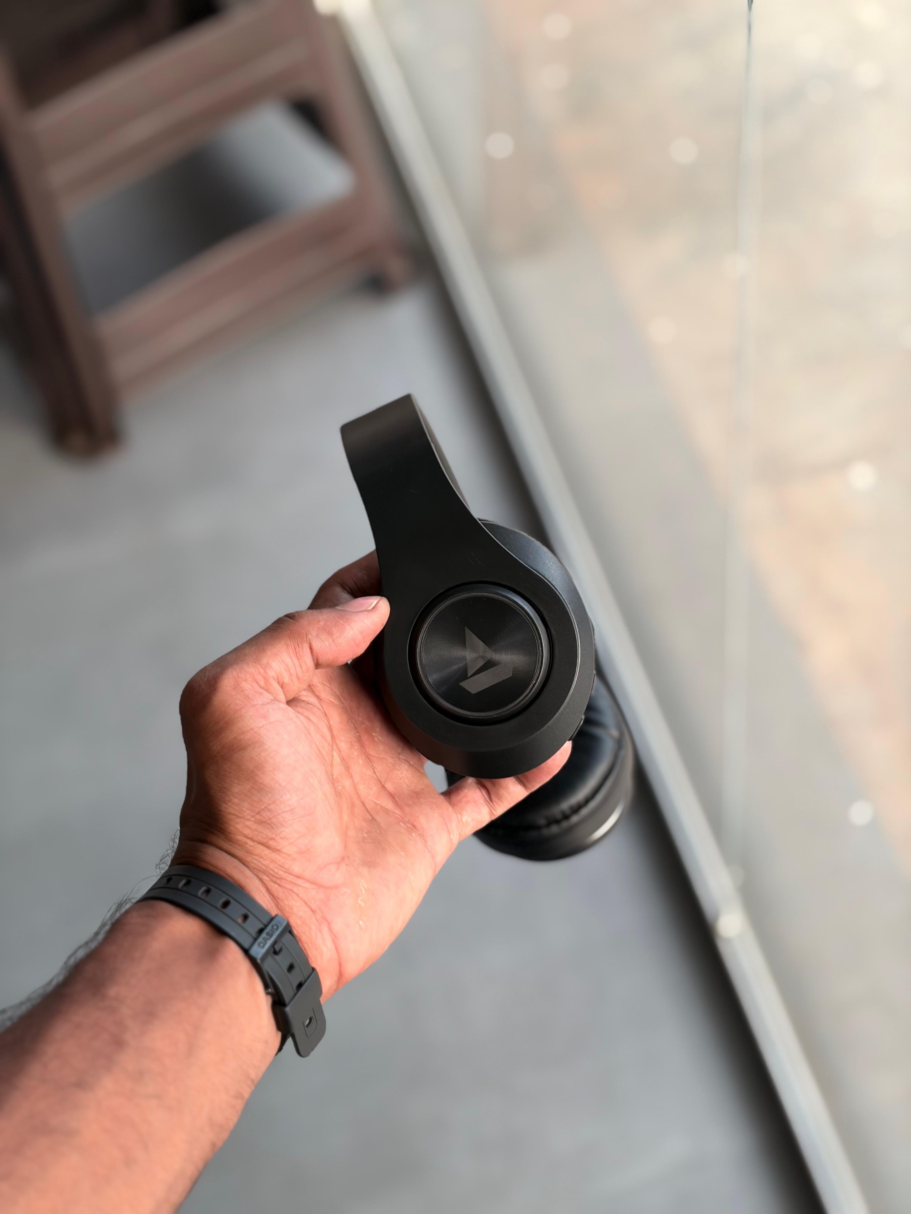 🎧boAt Rockerz 450 Wireless Headphones (Black)